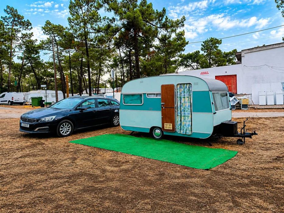 Caravana Vintage muito rara - Cygnet 12 com 50 anos