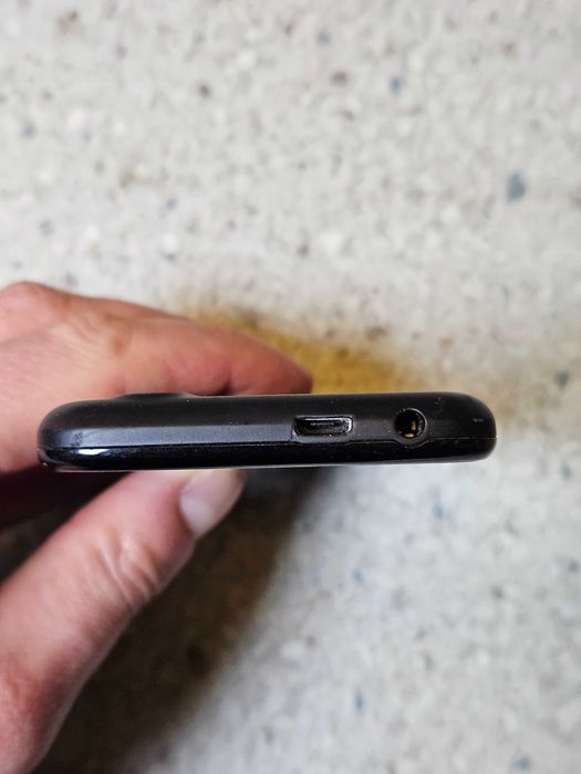 Telefon Goclever uszkodzony