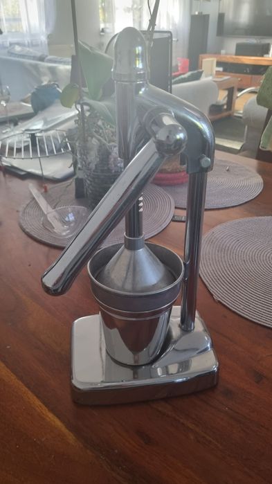 Wyciskarka do cytrusów barmańska