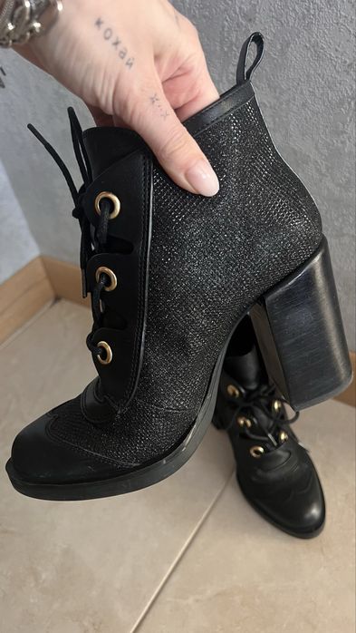 Ботинки женские 36 размер