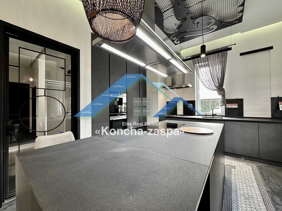 Конча Заспа, Большая Дамба продажа дома с выходом на Днепр.