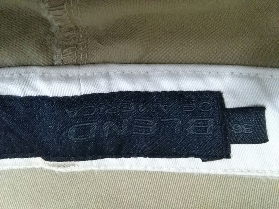 Calças de homem, novas