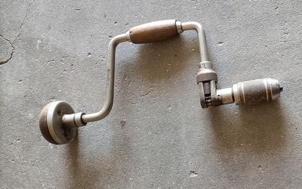 Berbequim manual antigo