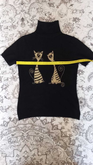 Женский красивый свитер