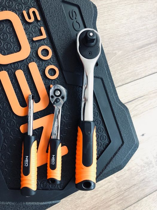 Klucze, zestaw, walizka,NEO, nowe