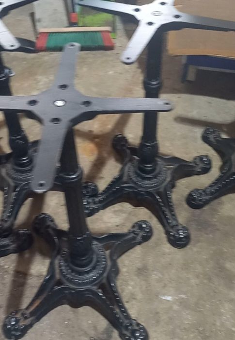 Bases de mesas em ferro fundido