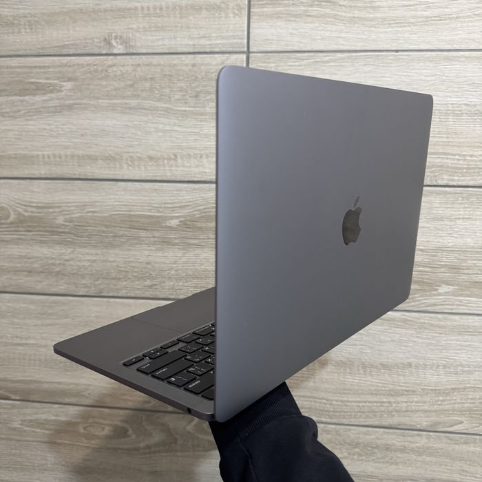 Ідеальний! MacBook Pro 13 M1 2022
