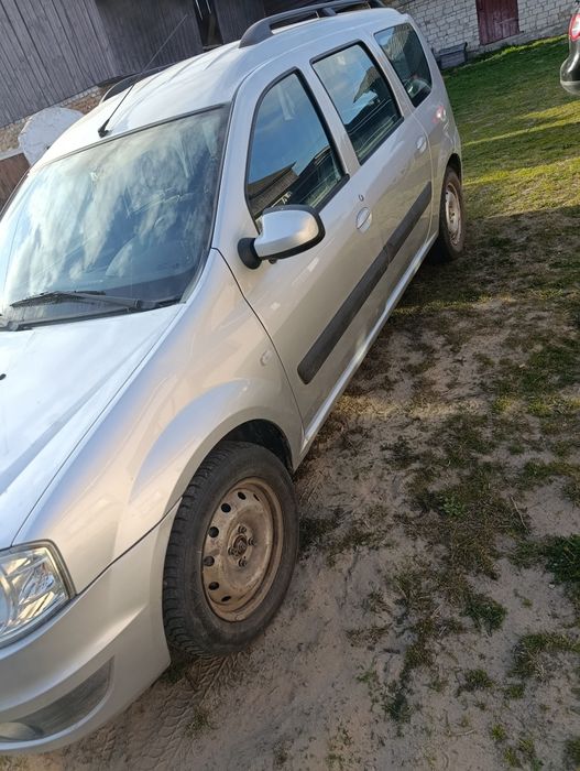Продається автомобіль dacia logan