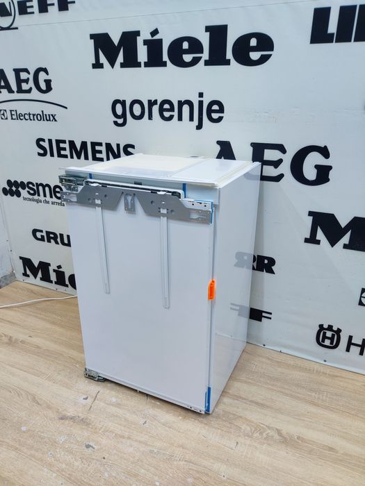 LIEBHERR™IG1654. PremiumNoFrost!  Вбудована морозильна камера.