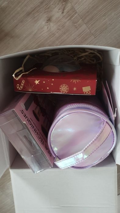 Zestaw prezentowy pędzle do makijażu Real Techniques Pastel Pop kosmetyczka