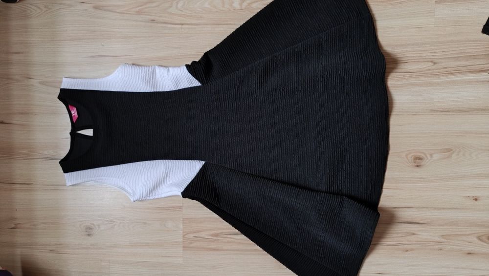 Sukienka YD 152 akademia święta czarno biała