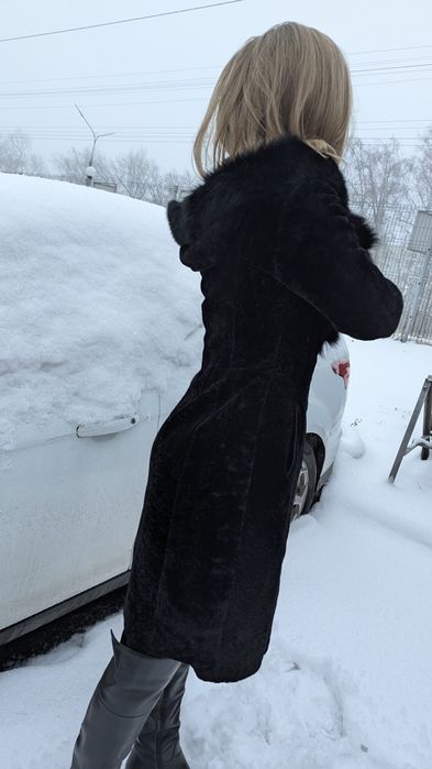 Натуральна шуба з овчини (астраган)