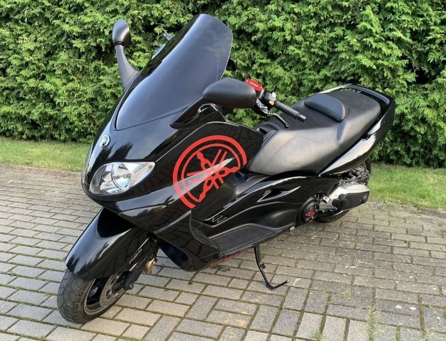 Yamaha tmax 500.