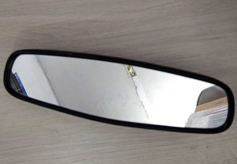 Зеркало автомобільне