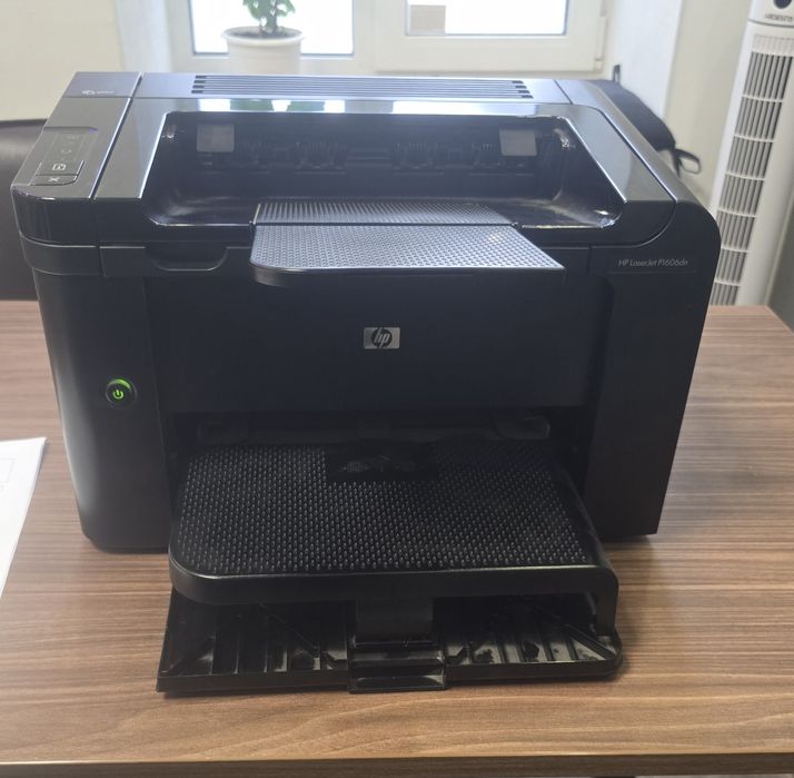 Принтер HP LaserJet Pro P1606dn