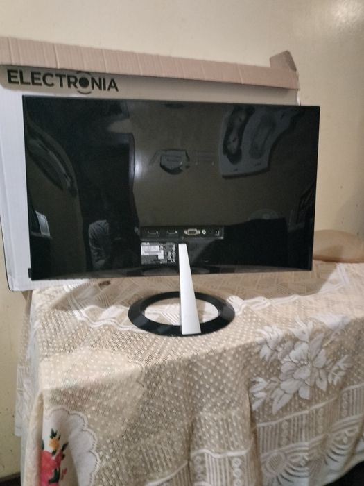 Assis monitor como nova