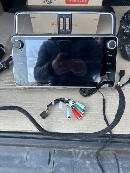 Продам магнитолу на Toyota Prado 150