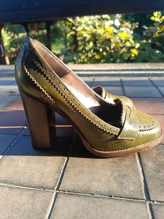 Hego's Milano czółenka na słupku