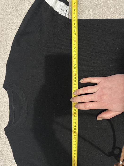 Sweter damski czarny
