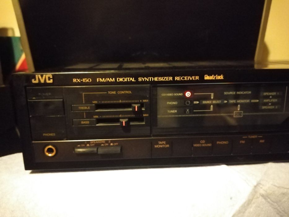 Amplificador JVC com Radio