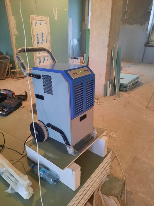 Прокат промислових осушувачів повітря