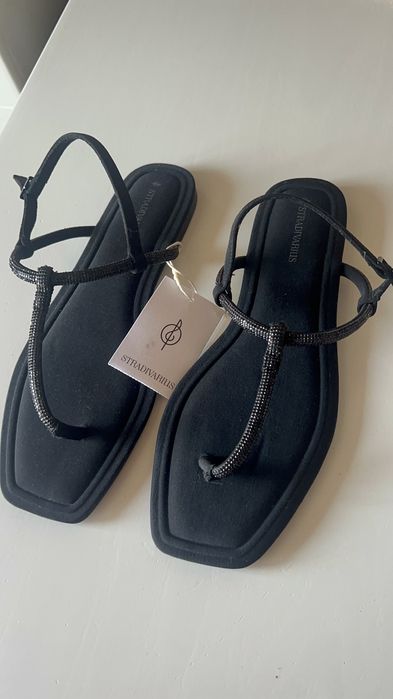 Sandálias Stradivarius