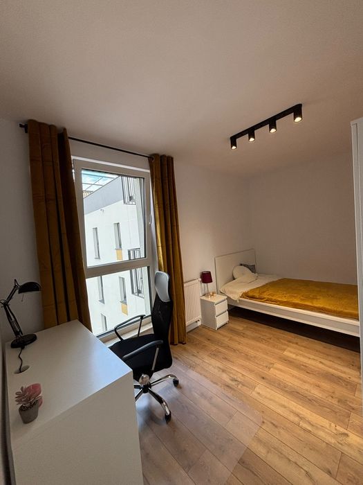 3 pokoje na wynajem, na przeciwko Politechniki Łódzkiej, boisko, basen, jacuzzi , sauna na dachu