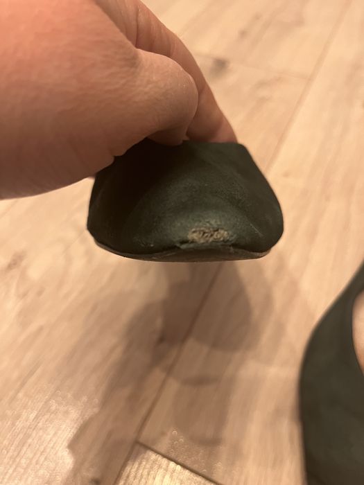 Czółenka Tamaris 39 zamszowe słupek