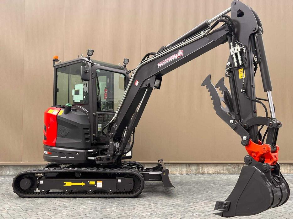 MINI GIRATORIA  RHINOCEROS XN35 PRO motor Kubota