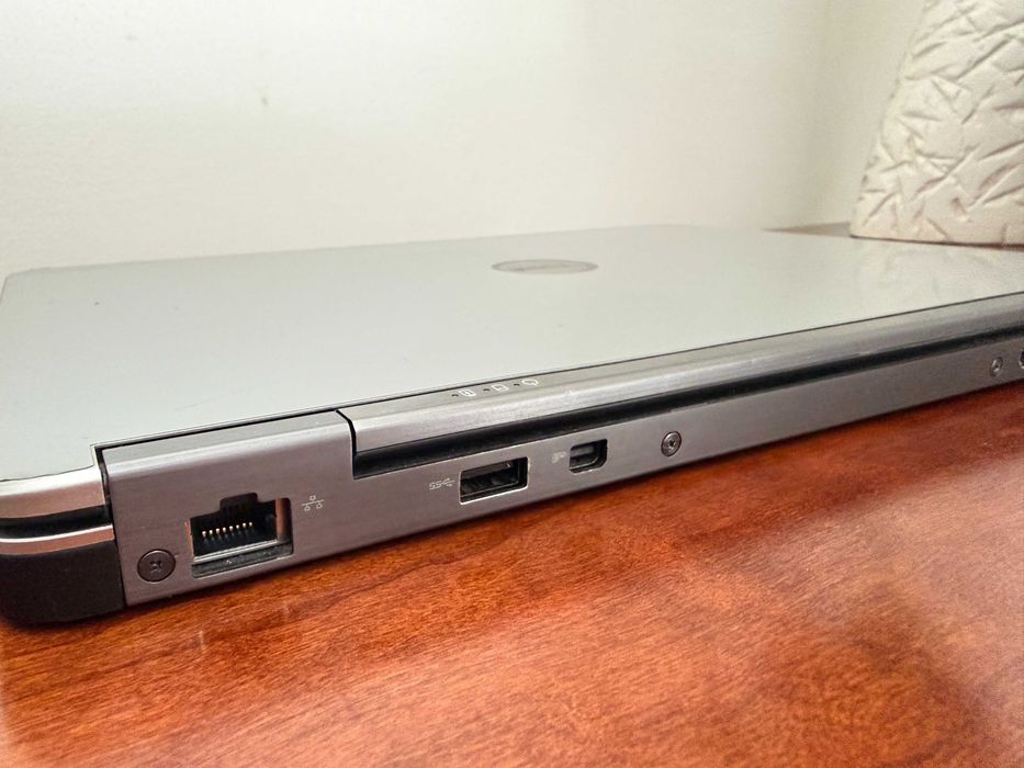 Dell Latitude E7440|14.1"FullHD|i5-4310u|8G Ram|Ssd 250Gb|Bateria NOVA