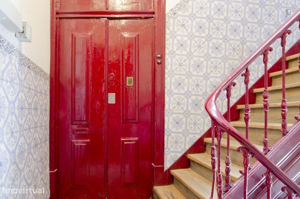 Quarto - localizado em Santa Apolónia Lisbon