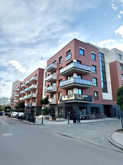 Lokal usługowy 92m2, ul. Długa Grobla, parter, duże witryny, parking
