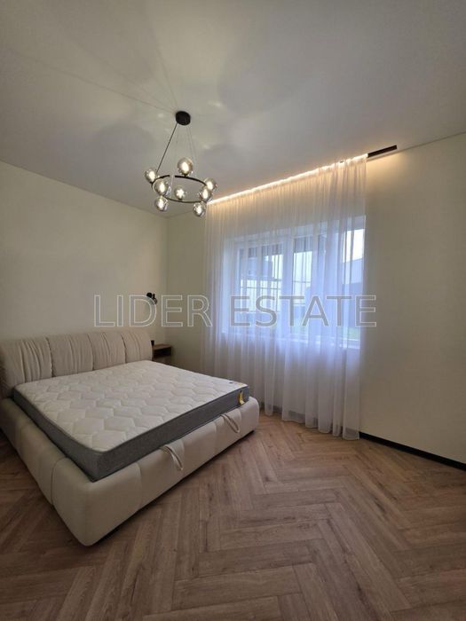 Продаж елітного будинку Червениця