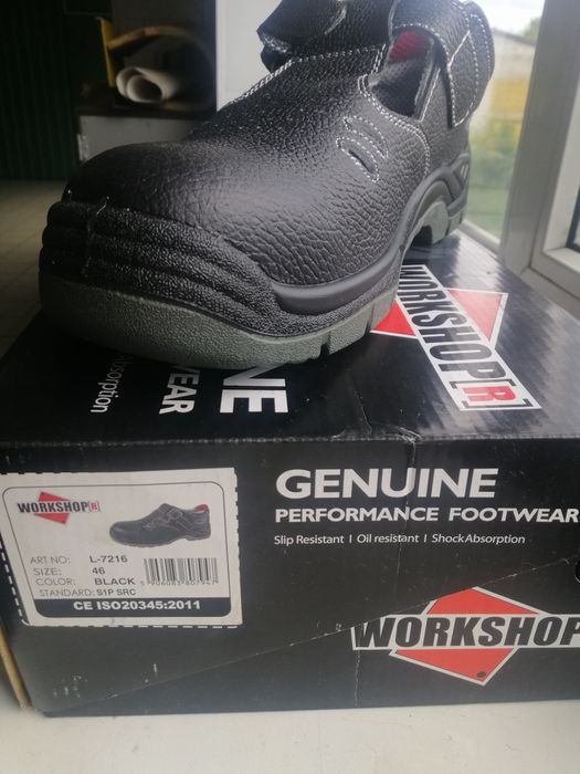 ЗАХИСНЕ робоче взуття GENUINE