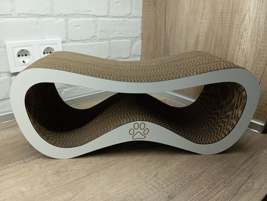 Царапка (кігтеточка) для котів