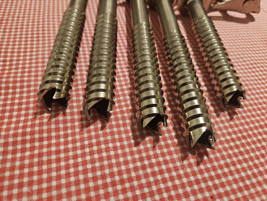 Śruby petzl laser sonic, śruby do lodu, śruba lodowa