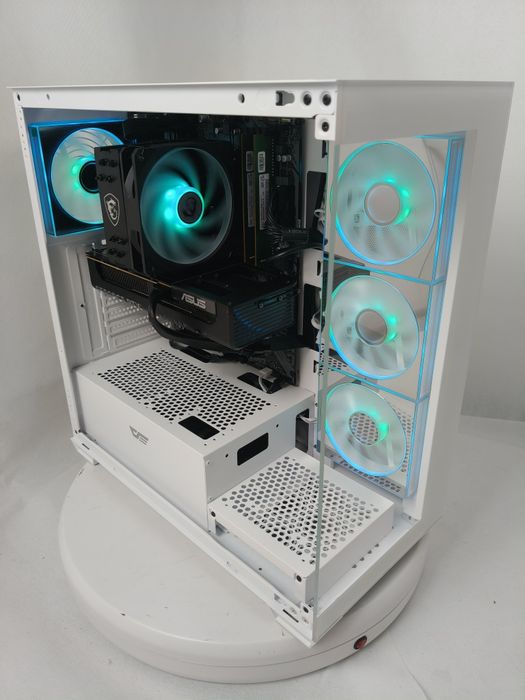 Komputer Gamingowy Ryzen 7 5700, RX 9070 XT, 16 GB,SSD,Win 11 Pro