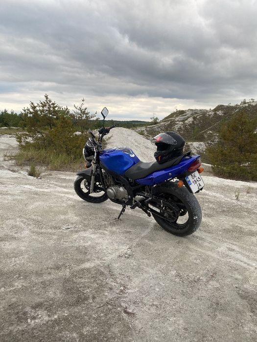 Suzuki GS 500 2005 року