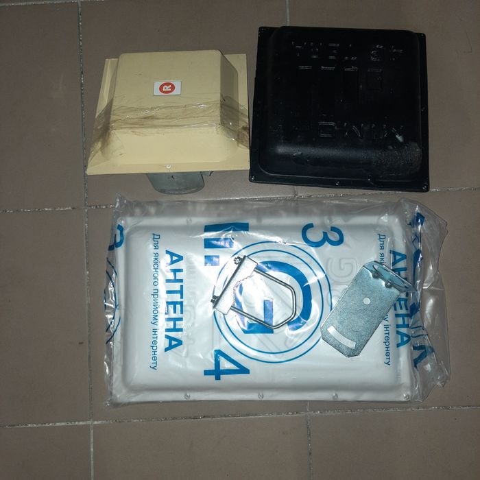 Роутер,антени павербанки