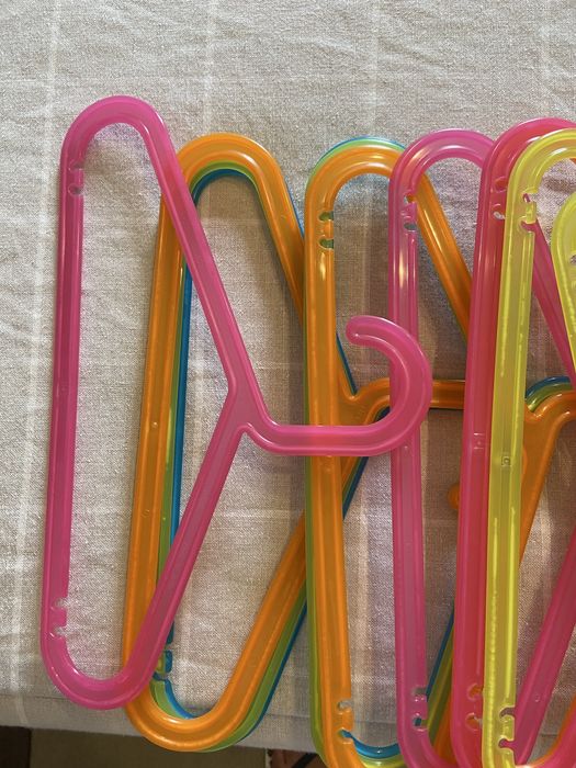 Cabides para quarto de menina varias cores total de 20