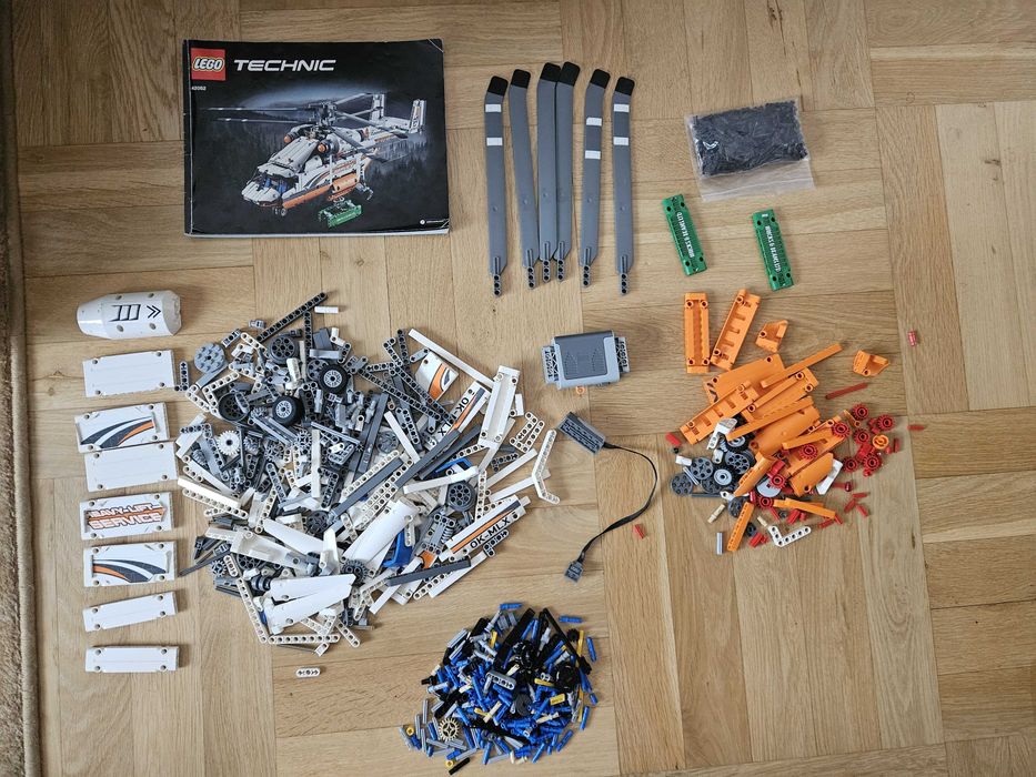 Lego Technic 42052 Śmigłowiec towarowy