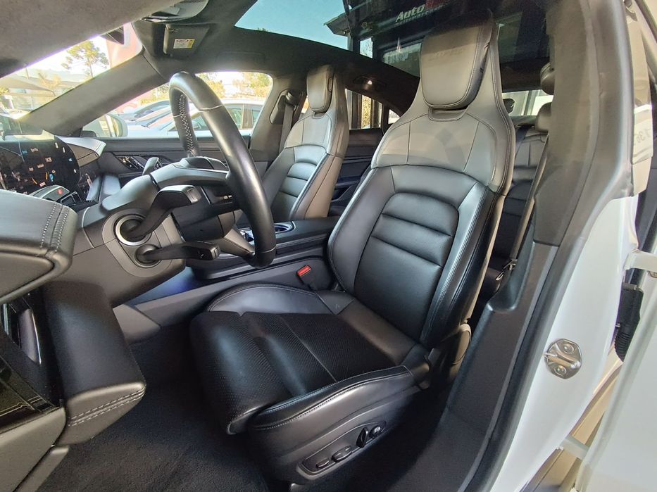 Porsche Taycan Turbo