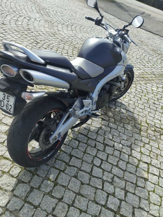 vendo suzuki gsr 600