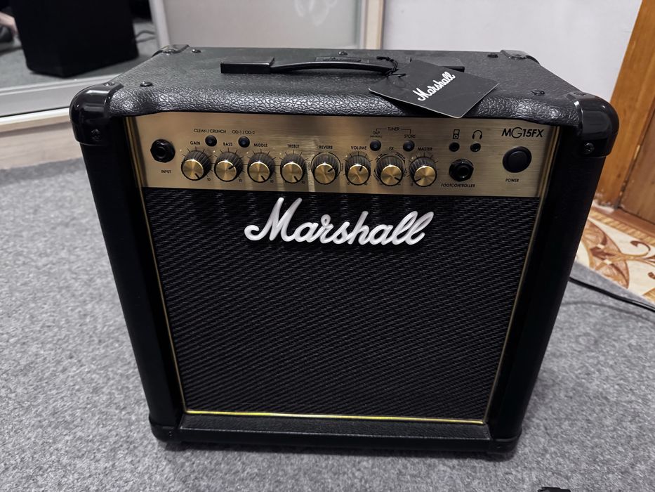 комбопідсилювач Marshall MG15GFX з кабелем