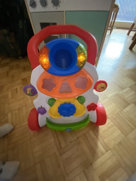 Pchacz chodzik chicco