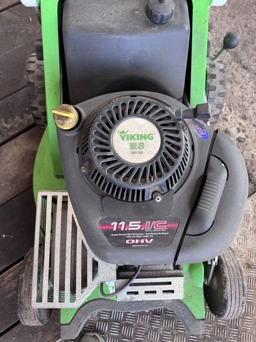 Kosiarka Viking MB858