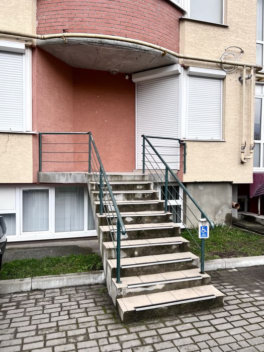 Продаж комерційного приміщення на Бамі