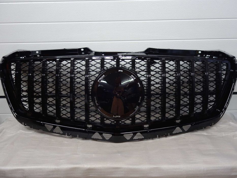atrapa grill mercedes sprinter 906  2013- lift czarny połysk panamericana