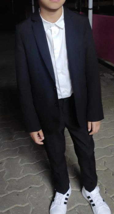 Fato (blazer+calça) preto 8/9 rapaz