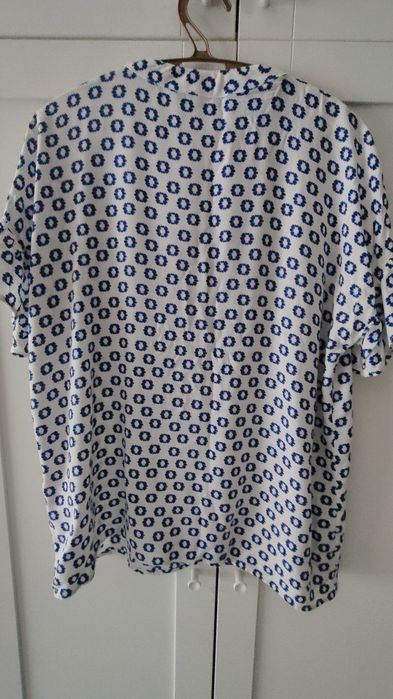 Жіноча блузка 50 розміру